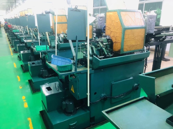 ‌长假前对数控机床和电脑锣停机后的保养